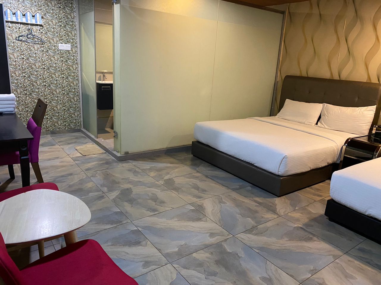 hotel-img