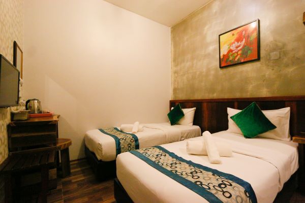 hotel-img