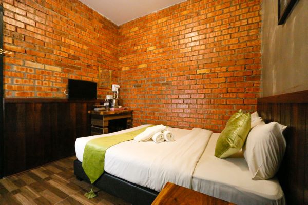 hotel-img