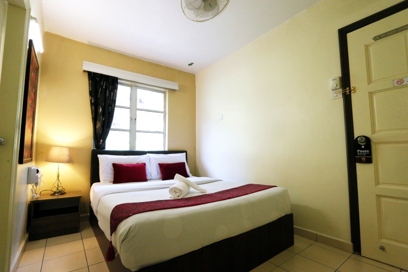 hotel-img