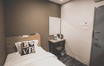 hotel-img