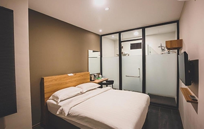 hotel-img
