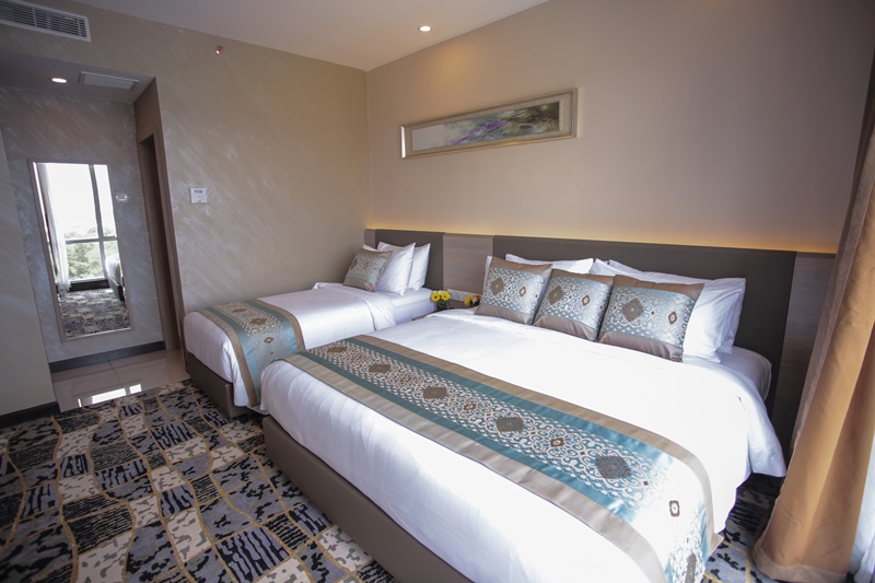 hotel-img