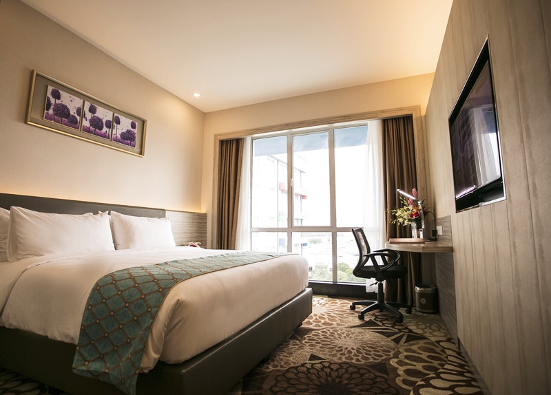 hotel-img